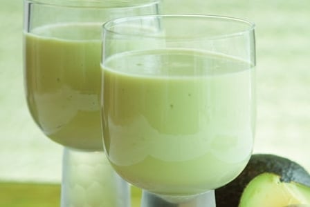 Rough Saturday Night? Recover With A Green Smoothie!
